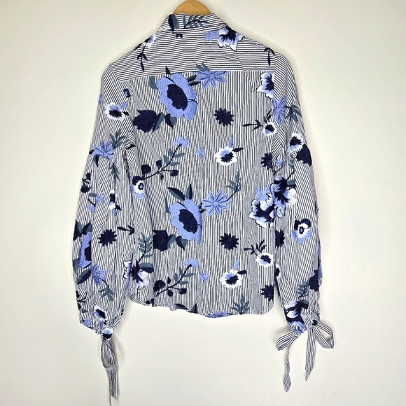 Floral Blue and White Women's Top - Picture 7 of 10